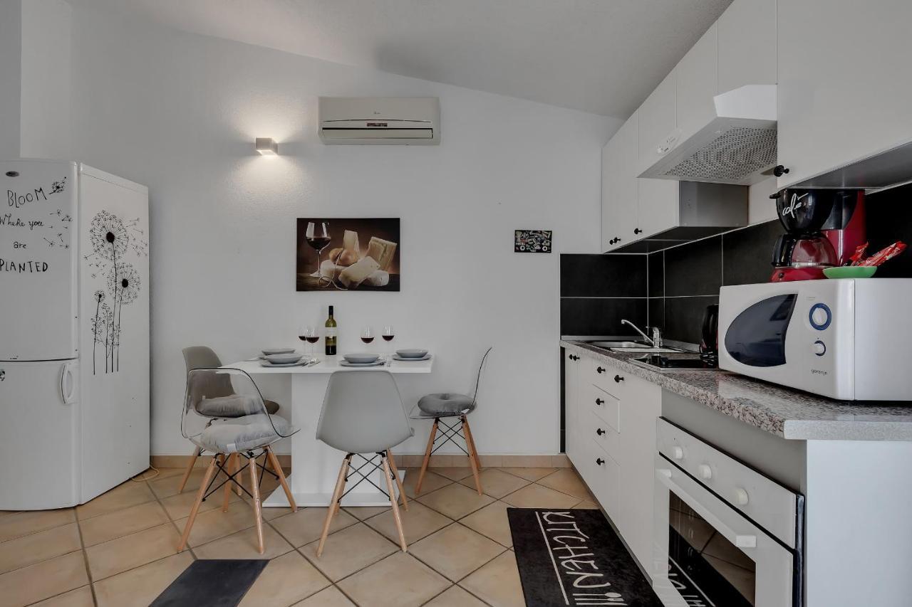 Apartmani Luna Baska Voda Exterior photo